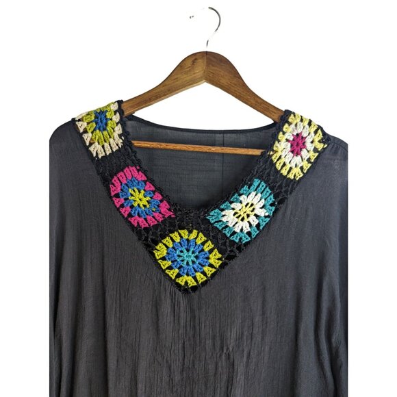 Black Gauzy Poncho w/Crochet Granny Squares Boho Tunic Beach Coverup Sz OSFM - Picture 5 of 8